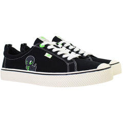 Cariuma OCA Low Razer Unisex Black Plimsolls