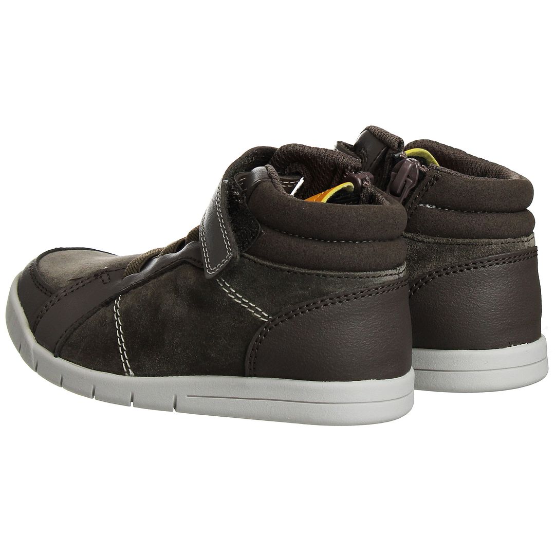 Clarks Emery Beat Kids Brown Shoes