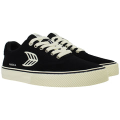 Cariuma Naioca Pro Unisex Black Plimsolls