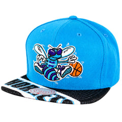 Mitchell & Ness NBA Charlotte Hornets Slash Century Teal Cap