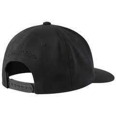 Mitchell & Ness NBA Chicago Bulls Logo Deadstock Black Cap