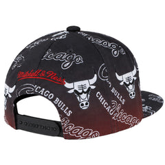 Mitchell & Ness NBA Chicago Bulls Destination Leisure Black Cap