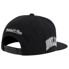 Mitchell & Ness NBA Chicago Bulls Evergreen Black Cap