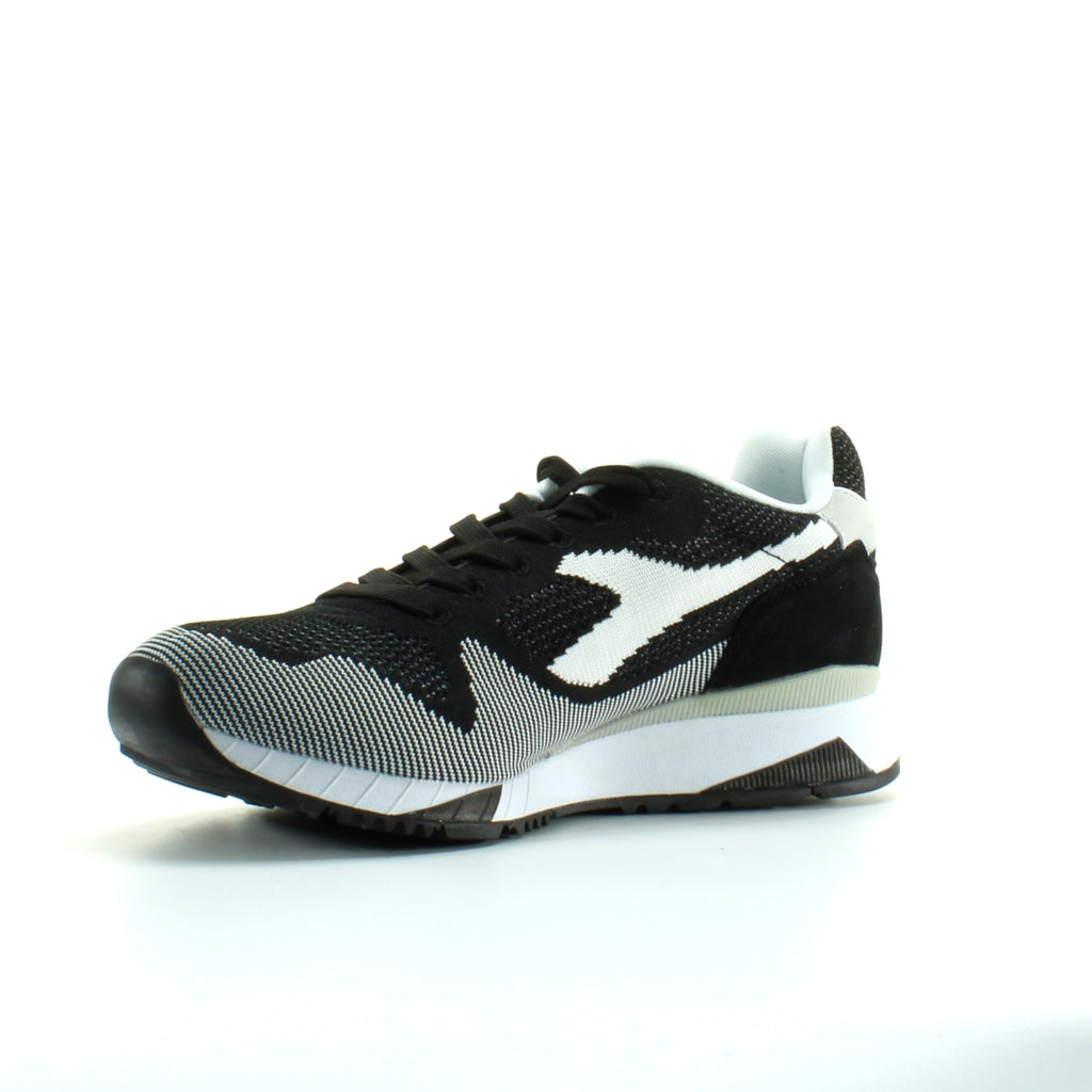 Diadora V7000 Weave Mens Black/White Trainers