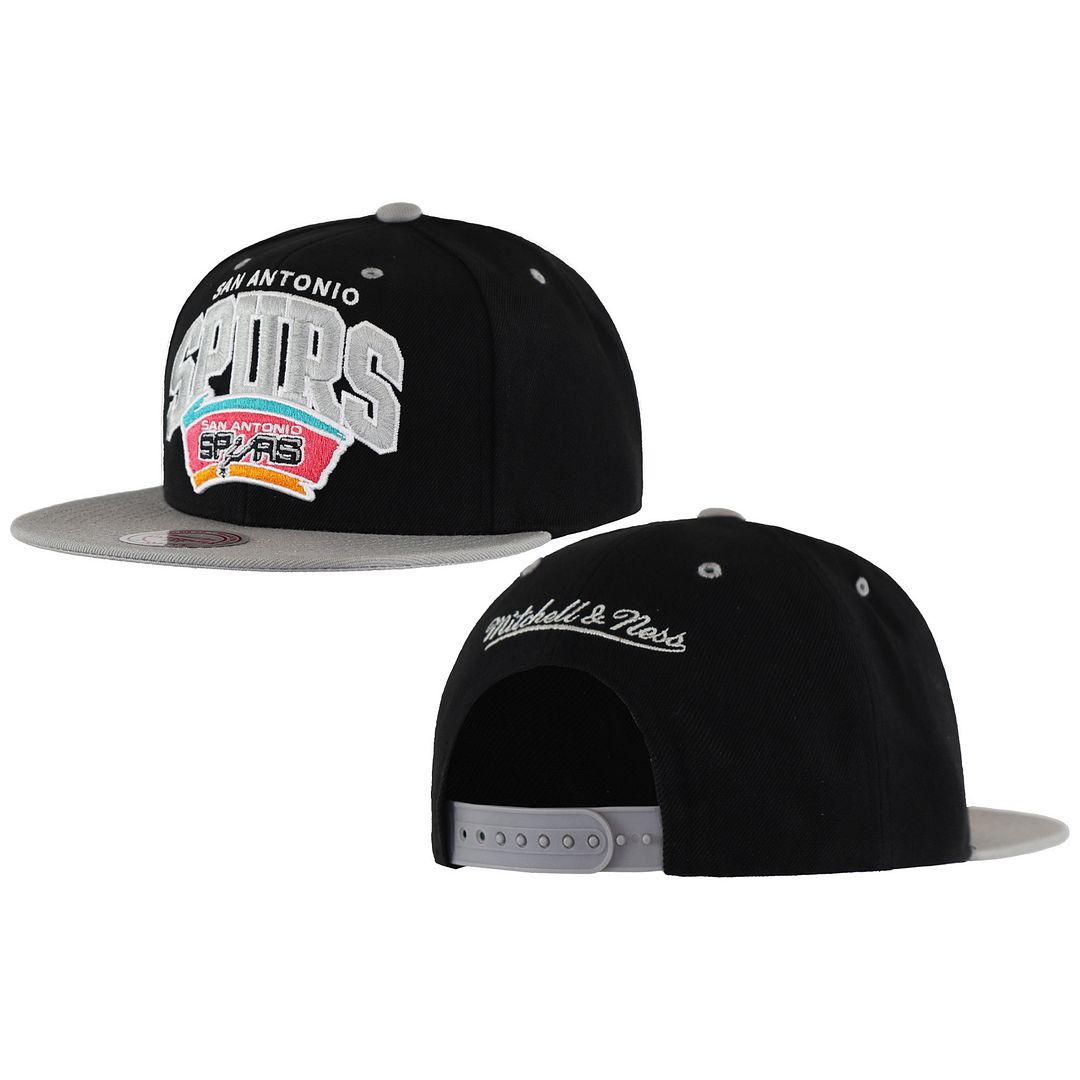 Mitchell & Ness San Antonio Spurs Mens Cap