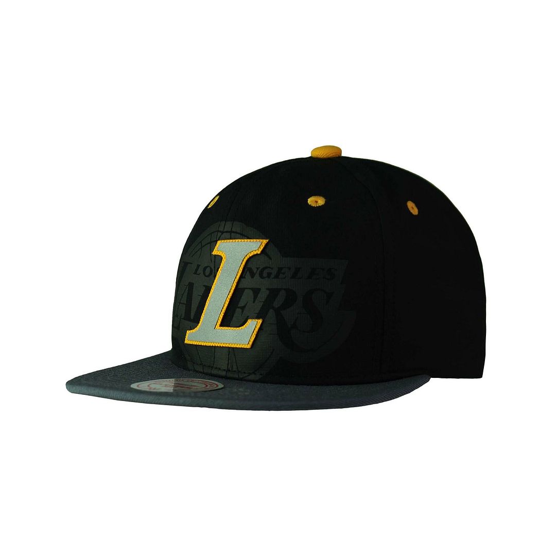 Mitchell & Ness LA Lakers Mens Reflective Cap