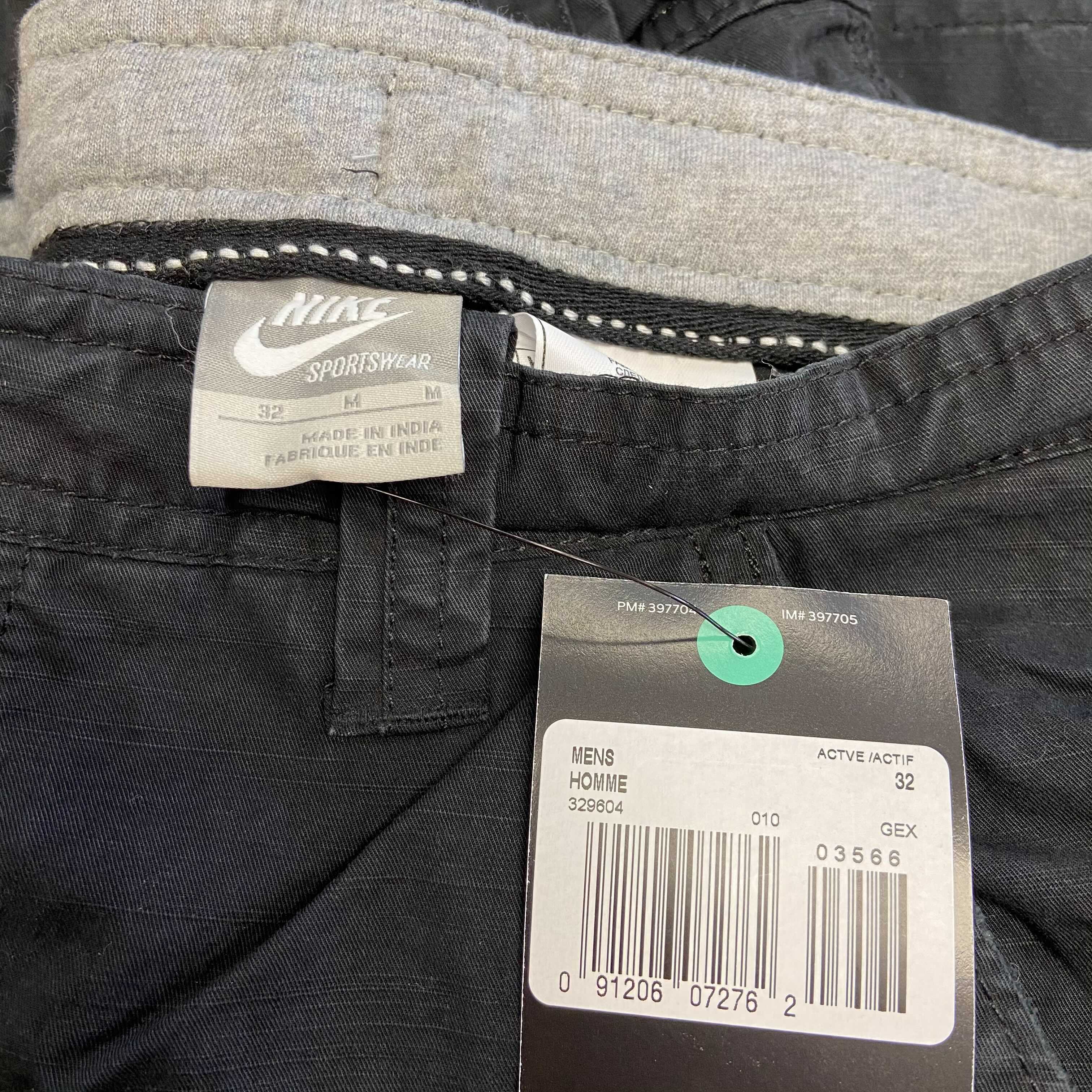 Vintage Nike Mens Black Cargo Trousers